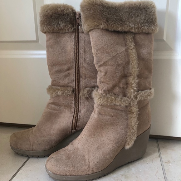 Boots - Picture 1 of 6